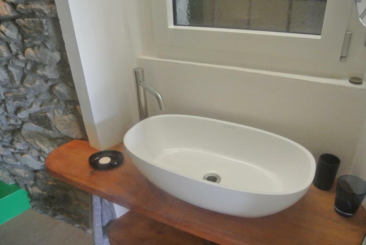 A Ca Balade In Design Apartment Miglieglia Luaran gambar